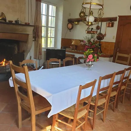 Σπίτι διακοπών Chateau Rosemont - Grande Maison Familiale Campagne Dans Le Medoc Avec Piscine Et Tennis A 15 Mn Bordeaux