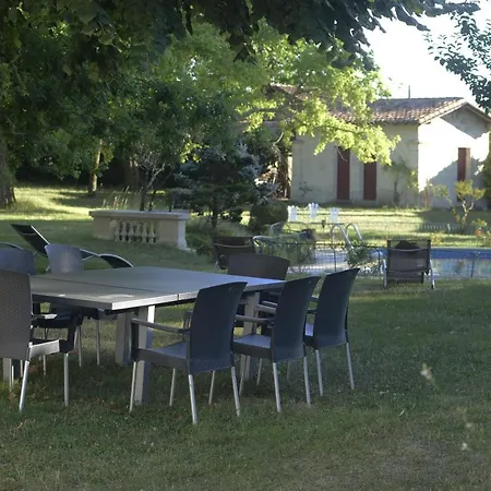 Chateau Rosemont - Grande Maison Familiale Campagne Dans Le Medoc Avec Piscine Et Tennis A 15 Mn Bordeaux *