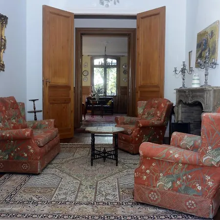 Chateau Rosemont: Family Estate With Pool & Tennis In Médoc Holiday home Labarde