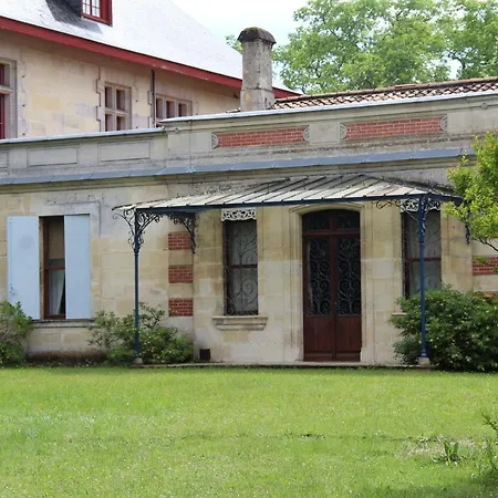 Σπίτι διακοπών Chateau Rosemont - Grande Maison Familiale Campagne Dans Le Medoc Avec Piscine Et Tennis A 15 Mn Bordeaux Labarde